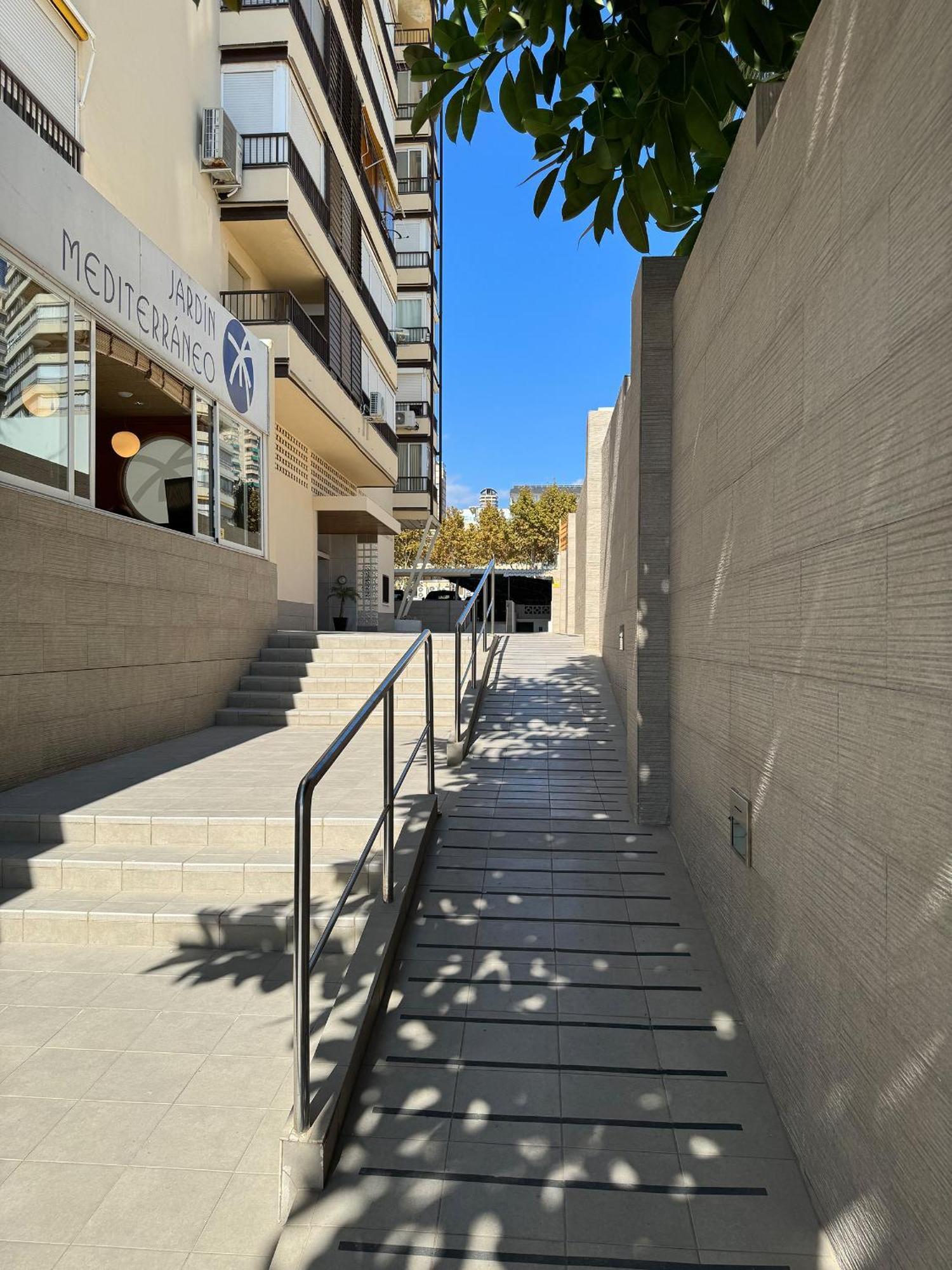 Precioso Estudio Frente La Playa Benidorm Exteriör bild