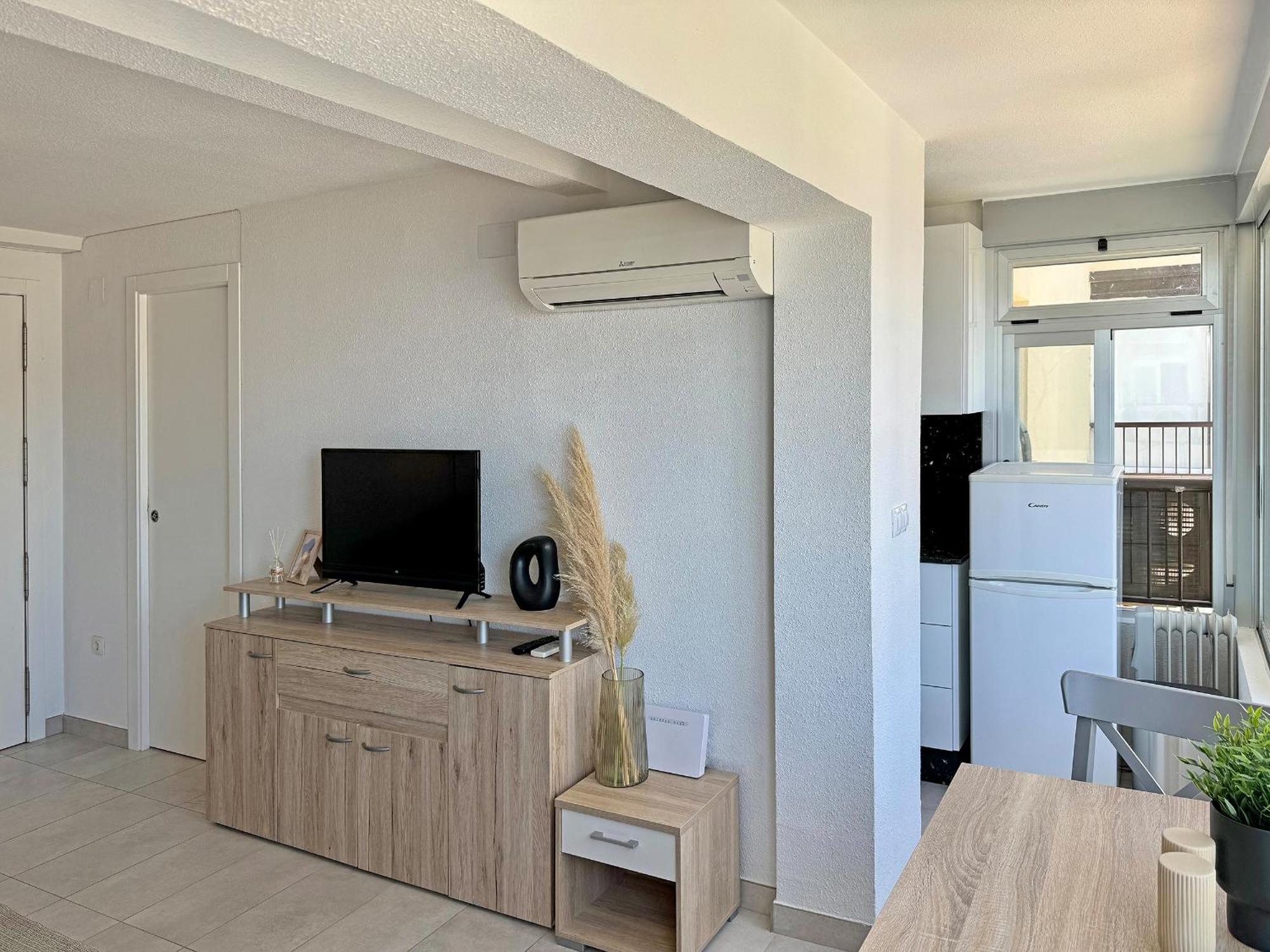Precioso Estudio Frente La Playa Benidorm Exteriör bild